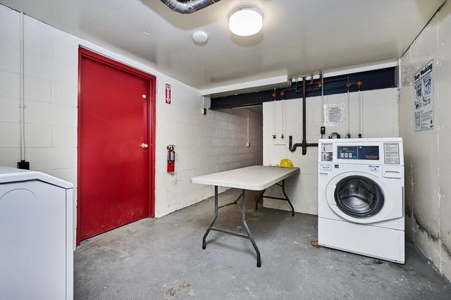 242 N East St. 24, Amherst, MA 01002
