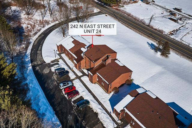 242 N East St. 24, Amherst, MA 01002