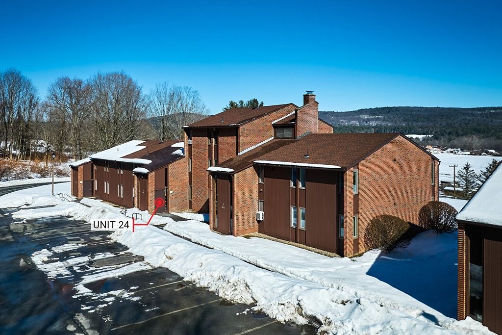 242 N East St. 24, Amherst, MA 01002