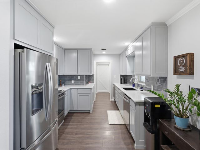 3007 County Road 805b, Cleburne, TX 76031