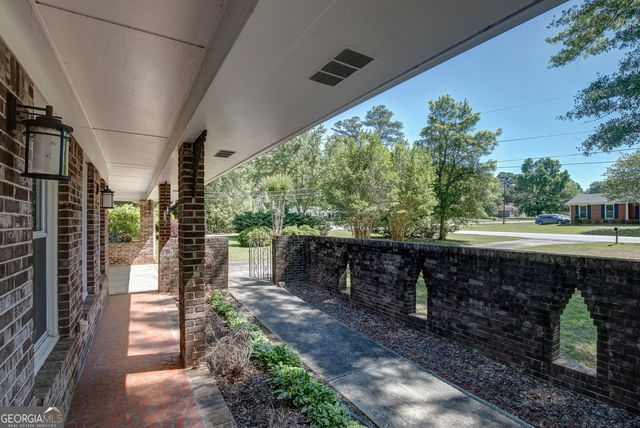 235 Walker Avenue, Fayetteville, GA 30215