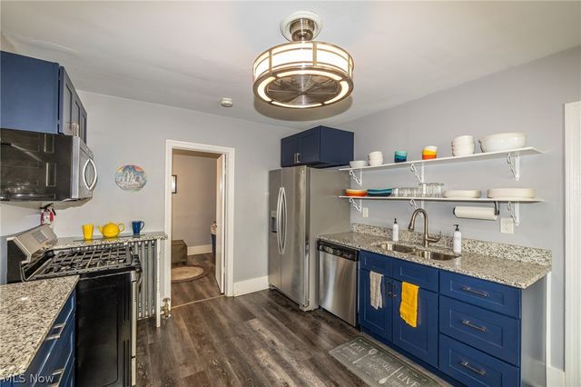 1337 W 67th Street, Cleveland, OH 44102