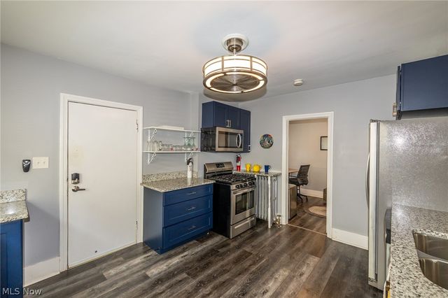 1337 W 67th Street, Cleveland, OH 44102