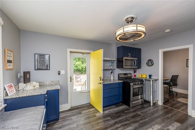 1337 W 67th Street, Cleveland, OH 44102
