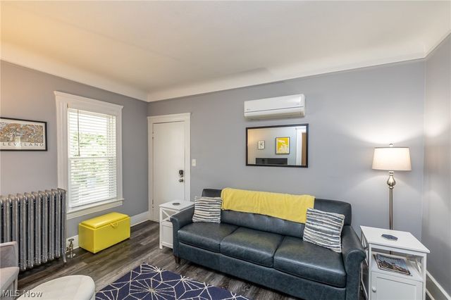 1337 W 67th Street, Cleveland, OH 44102