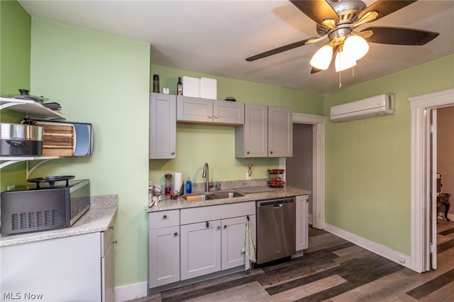 1337 W 67th Street, Cleveland, OH 44102