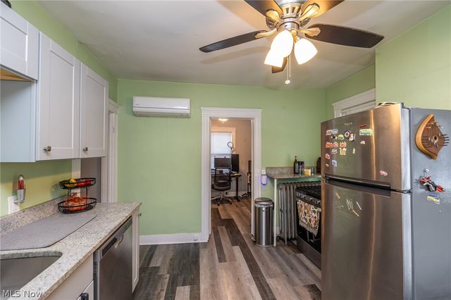 1337 W 67th Street, Cleveland, OH 44102