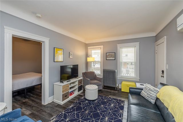 1337 W 67th Street, Cleveland, OH 44102