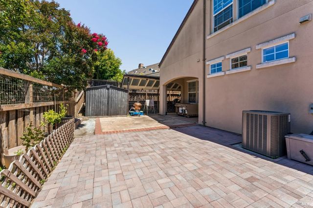 5014 Staghorn Dr, Vallejo, CA 94591