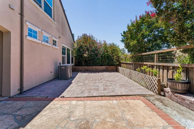 5014 Staghorn Dr, Vallejo, CA 94591