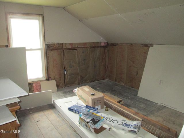 15 Wilson Street, Gloversville, NY 12078