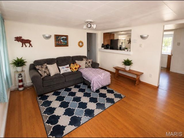 303 E Ash Street, Desloge, MO 63601
