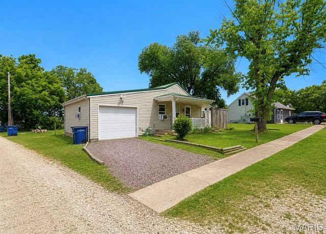 303 E Ash Street, Desloge, MO 63601