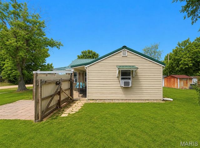 303 E Ash Street, Desloge, MO 63601