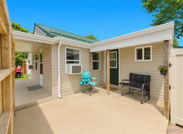 303 E Ash Street, Desloge, MO 63601