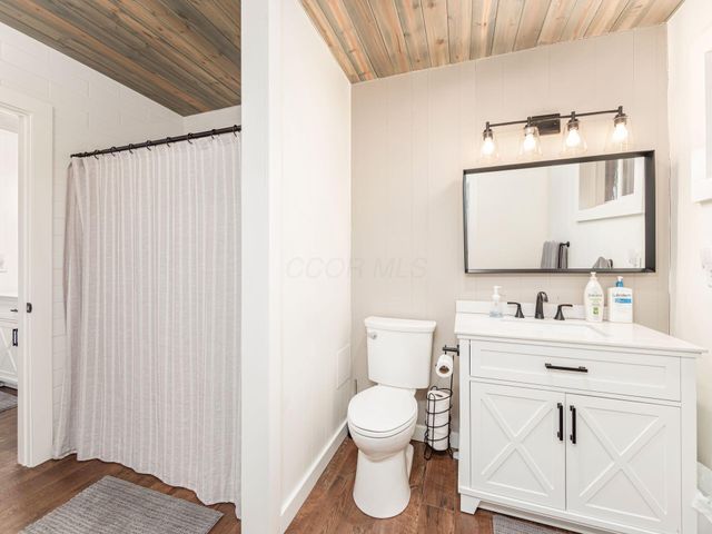 1060 Fox Lane, Sugar Grove, OH 43155