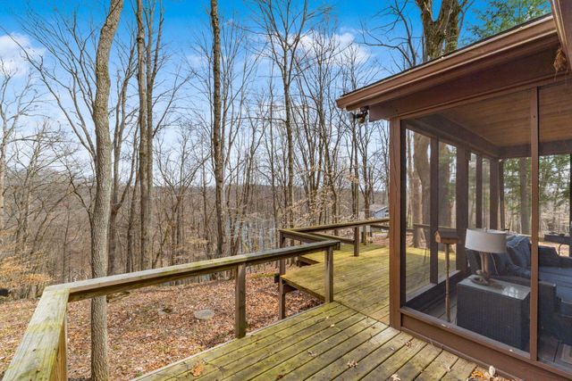 1060 Fox Lane, Sugar Grove, OH 43155