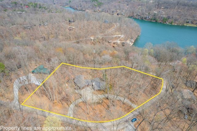 1060 Fox Lane, Sugar Grove, OH 43155