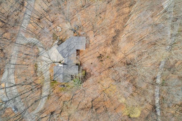 1060 Fox Lane, Sugar Grove, OH 43155