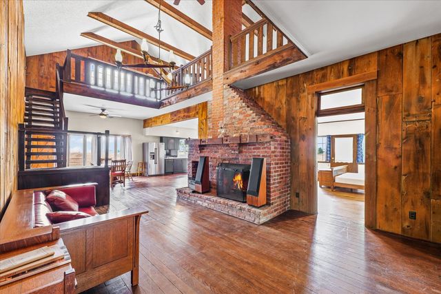 2550 E County Road 1375 Road, Newman, IL 61942