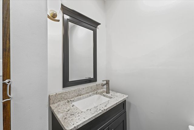 2550 E County Road 1375 Road, Newman, IL 61942