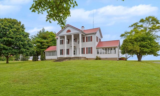 2550 E County Road 1375 Road, Newman, IL 61942