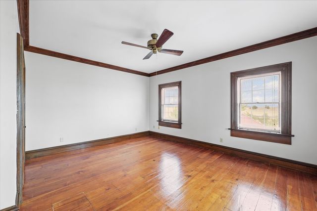 2550 E County Road 1375 Road, Newman, IL 61942