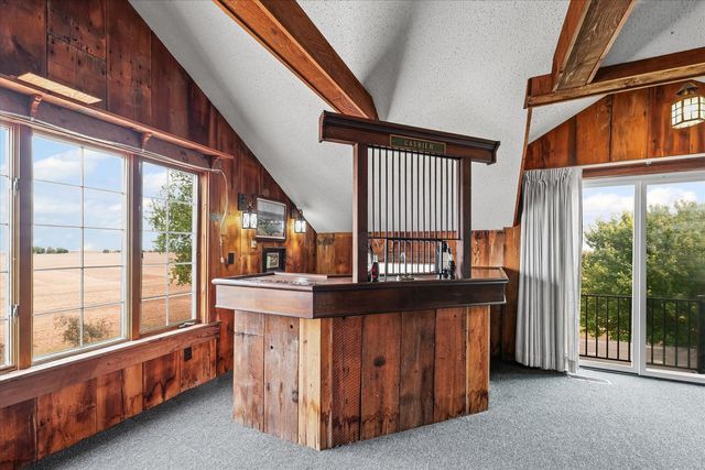 2550 E County Road 1375 Road, Newman, IL 61942