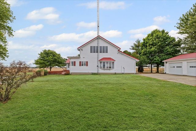 2550 E County Road 1375 Road, Newman, IL 61942