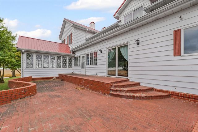 2550 E County Road 1375 Road, Newman, IL 61942