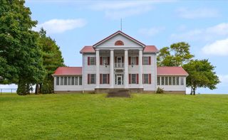 2550 E County Road 1375 Road, Newman, IL 61942