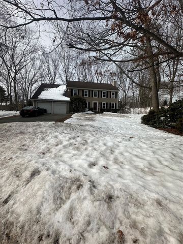 338 Pond Path, East Setauket, NY 11733