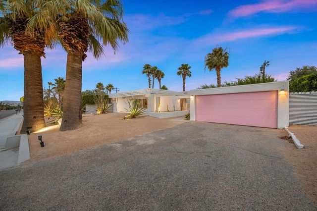 483 E Francis Drive, Palm Springs, CA 92262