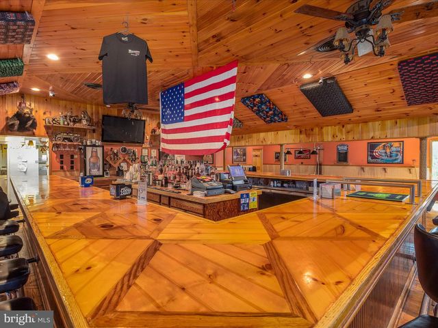 3280 MARTINSBURG ROAD, Berkeley Springs, WV 25411