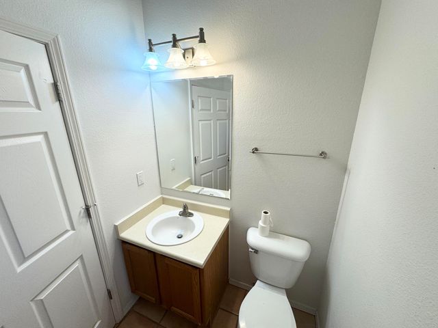 4604 VIA MACDUFFEE Road NE, Albuquerque, NM 87111