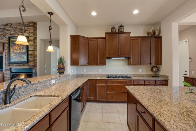 66162 E Box Elder Road, Tucson, AZ 85739