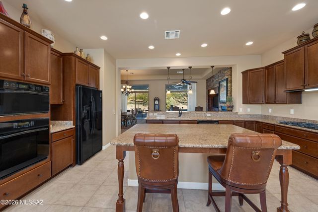 66162 E Box Elder Road, Tucson, AZ 85739