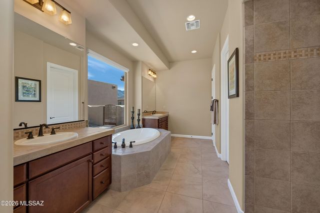 66162 E Box Elder Road, Tucson, AZ 85739