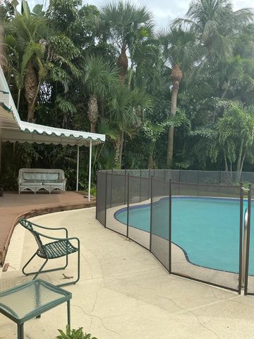 210 PALM Trail, Delray Beach, FL 33483