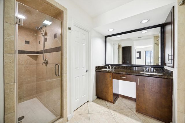 3350 Mccue Road 2201, Houston, TX 77056