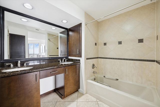 3350 Mccue Road 2201, Houston, TX 77056