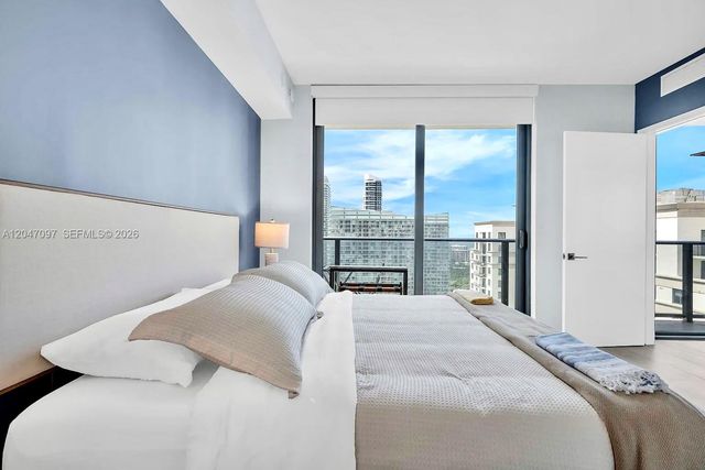 55 SW 9th Street 3306, Miami, FL 33130