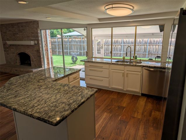 1901 Paxton Drive, Carrollton, TX 75007