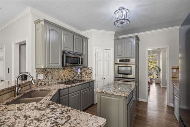 103 Iron Horse Court, Azle, TX 76020