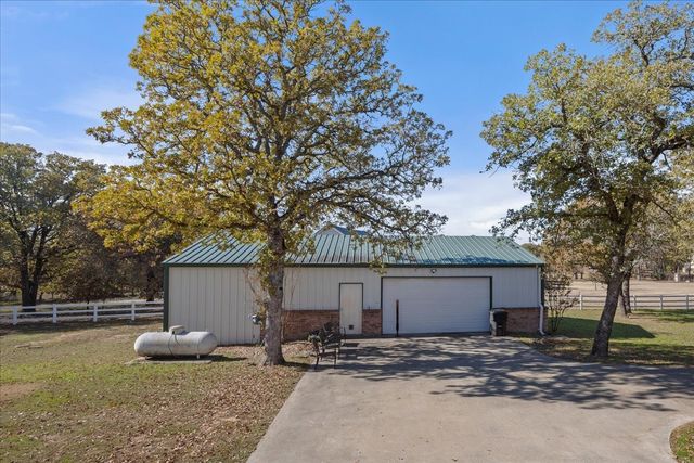 103 Iron Horse Court, Azle, TX 76020