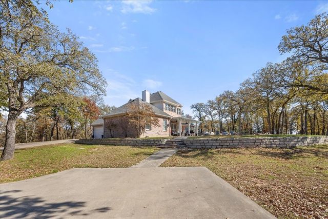 103 Iron Horse Court, Azle, TX 76020