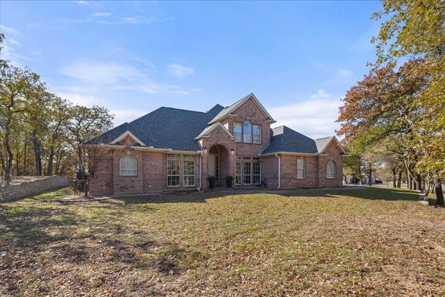 103 Iron Horse Court, Azle, TX 76020