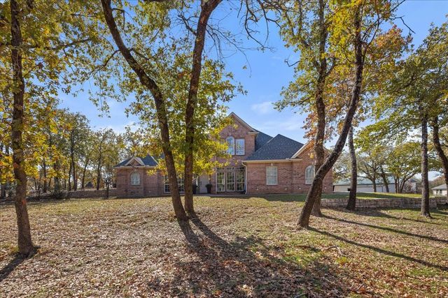103 Iron Horse Court, Azle, TX 76020