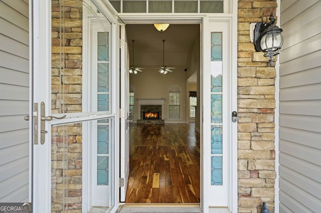 404 Vineyard Drive, Dallas, GA 30132