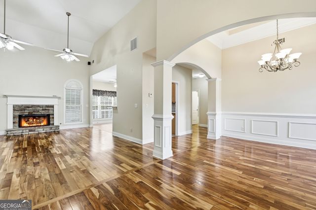 404 Vineyard Drive, Dallas, GA 30132